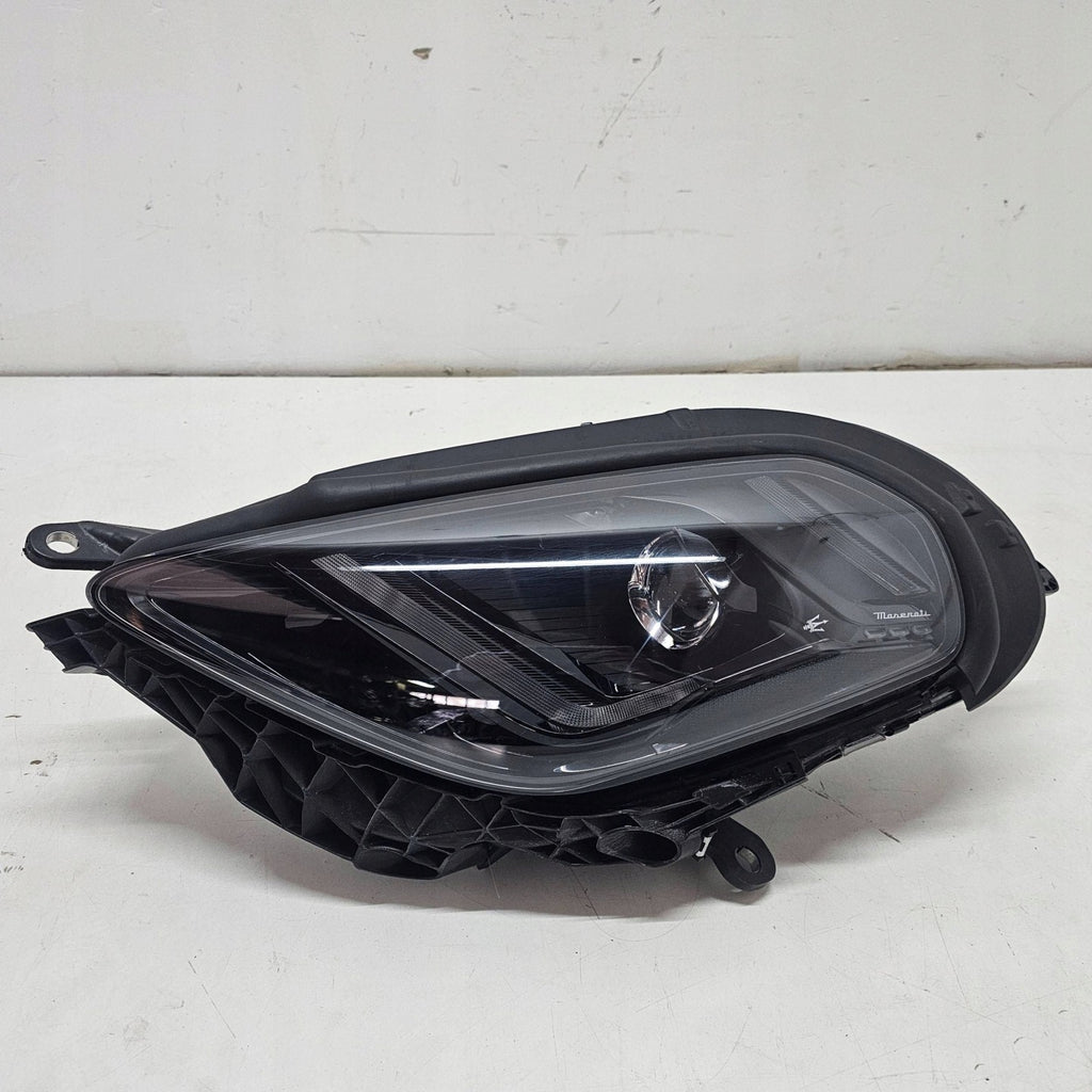 Frontscheinwerfer Maserati I 06701588620 Links Scheinwerfer Headlight SCH6439411071dq