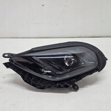 Laden Sie das Bild in den Galerie-Viewer, Frontscheinwerfer Maserati I 06701588620 Links Scheinwerfer Headlight SCH6439411071dq