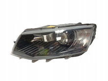 Load image into Gallery viewer, Frontscheinwerfer Skoda Octavia III 5E1941017B Xenon Links Headlight SCH2900180836hr