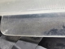 Load image into Gallery viewer, Frontscheinwerfer Mercedes-Benz W163 22315500 Ein Stück (Rechts oder Links)