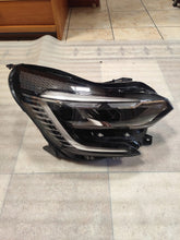 Laden Sie das Bild in den Galerie-Viewer, Frontscheinwerfer Renault Captur II 260104525R LED Rechts Scheinwerfer Headlight SCH6907361228xm
