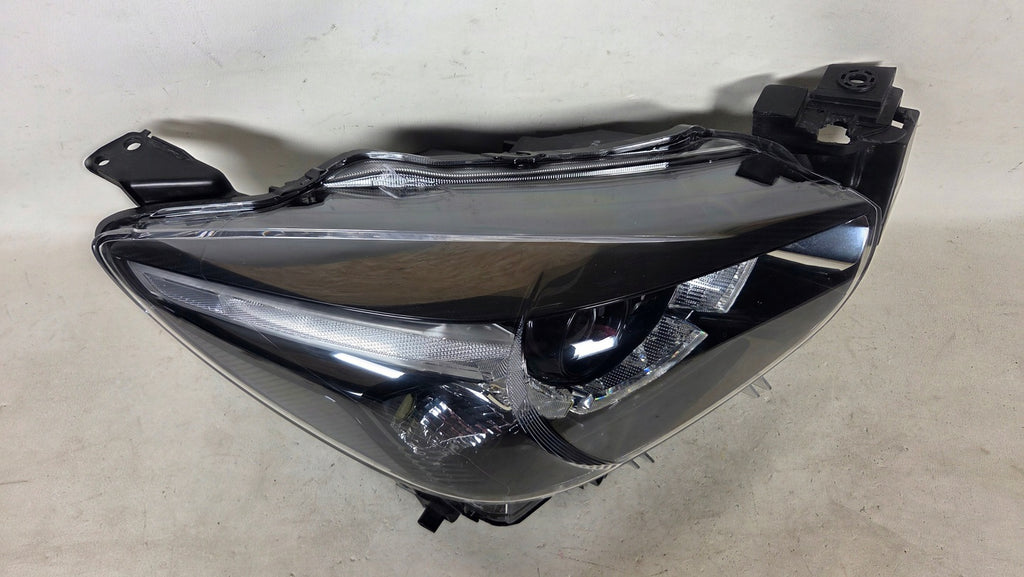 Frontscheinwerfer Mazda II D43N-51040 Links Scheinwerfer Headlight SCH8465609800ys