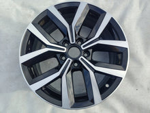 Load image into Gallery viewer, 1x Alufelge 17 Zoll 7.0" 5x112 40ET Glanz Schwarz 3G0601025F VW Passat B8 FEL2656262103bt
