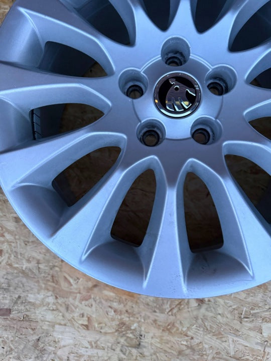 1x Alufelge 17 Zoll 5x112 3T0601025G Skoda Superb Rim Wheel FEL8470349621la