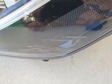 Laden Sie das Bild in den Galerie-Viewer, Frontscheinwerfer Ford Focus JX7B-13E017-AH Links Scheinwerfer Headlight