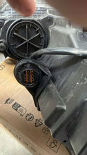 Laden Sie das Bild in den Galerie-Viewer, Frontscheinwerfer Hyundai Ix20 HYU008 Links Scheinwerfer Headlight SCH7552577949dp
