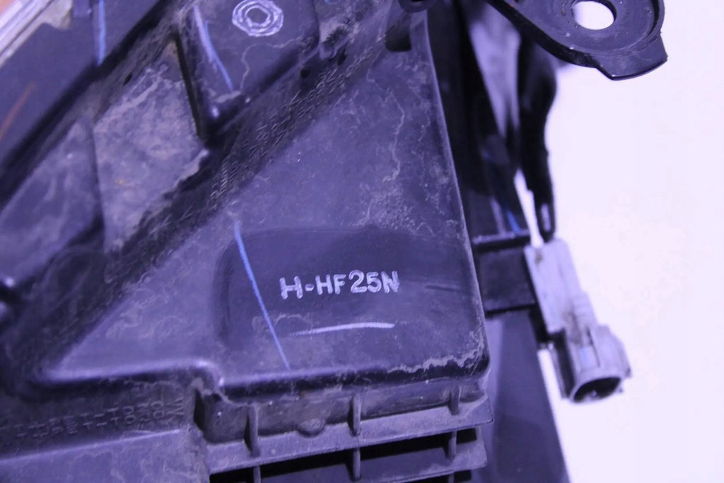 Frontscheinwerfer Mitsubishi L200 HMF25M Links Scheinwerfer Headlight