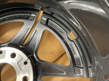 Laden Sie das Bild in den Galerie-Viewer, 1x Alufelge 18 Zoll 7.5&quot; 5x112 40ET A2064011700 Mercedes-Benz W206 Rim Wheel