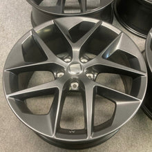 Laden Sie das Bild in den Galerie-Viewer, 4x Alufelge 18 Zoll 7.5" 5x112 51ET Matt Schwarz 5F0601025F Seat Leon Rim Wheel FEL3040088596rq