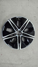 Laden Sie das Bild in den Galerie-Viewer, 1x Alufelge 17 Zoll 7.0&quot; 5x112 A2054019000 Mercedes-Benz A205 Rim Wheel