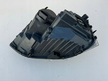 Load image into Gallery viewer, Frontscheinwerfer VW 7E1941016T Rechts Scheinwerfer Headlight SCH2858504824kg