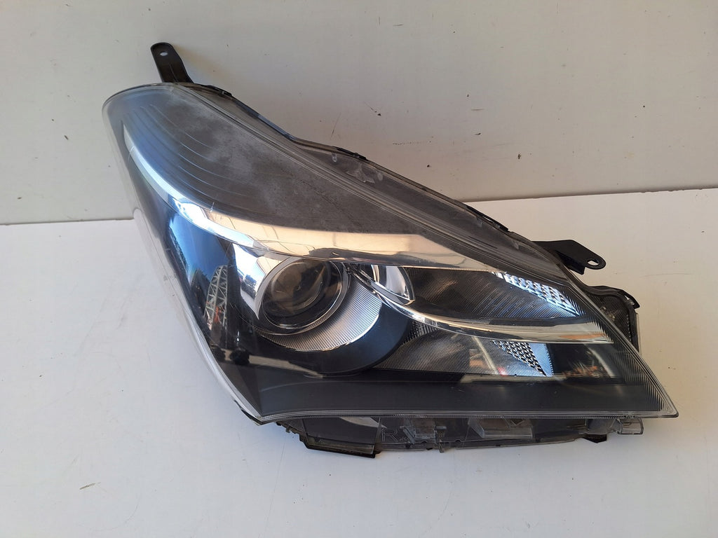 Frontscheinwerfer Toyota Yaris Rechts Scheinwerfer Headlight