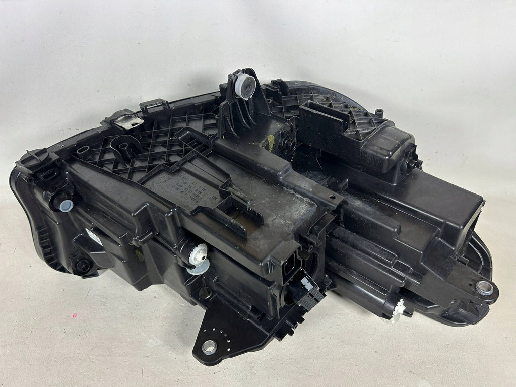 Frontscheinwerfer BMW X1 5A9A221-01 LED Ein Stück (Rechts oder Links) Headlight SCH6848419918hv