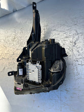 Load image into Gallery viewer, Frontscheinwerfer Kia Sportage V 92102R2000 Full LED Rechts Headlight SCH3536833466mb