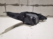 Laden Sie das Bild in den Galerie-Viewer, Frontscheinwerfer Ford Kuga 7034012 45950748 Links Scheinwerfer Headlight SCH1012250522tr