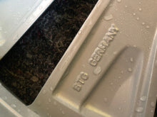 Laden Sie das Bild in den Galerie-Viewer, 1x Alufelge 19 Zoll 7.0&quot; 5x108 38ET YP00064560 Opel Grandland Rim Wheel