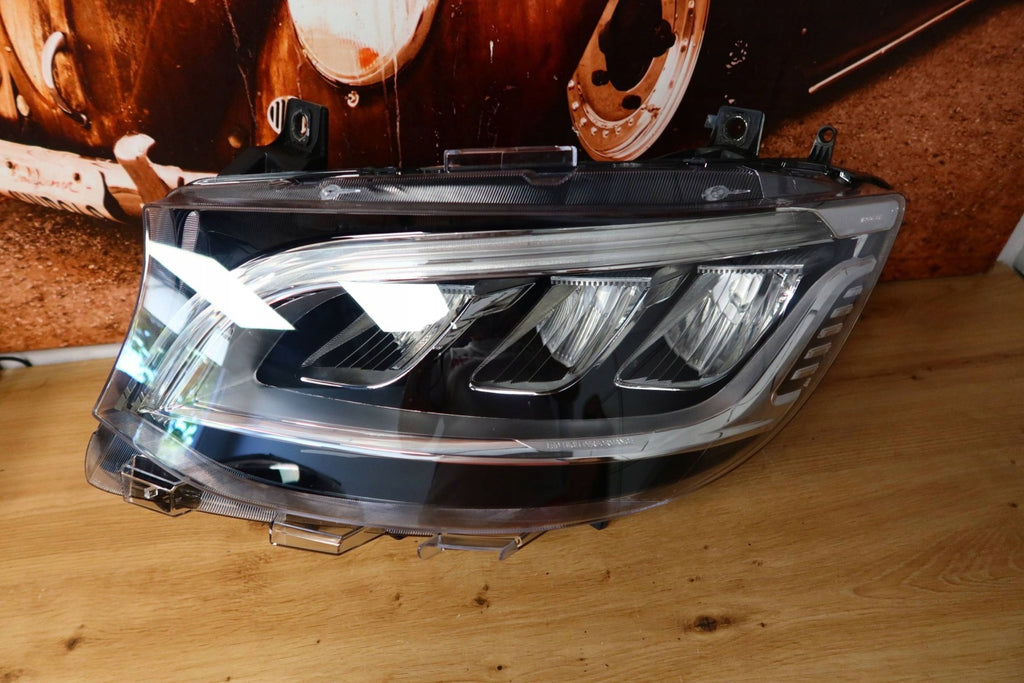Frontscheinwerfer Mercedes-Benz Sprinter A9109065700 Links Headlight SCH5822858267ug
