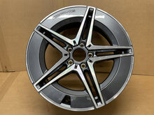 Laden Sie das Bild in den Galerie-Viewer, 1x Alufelge 18 Zoll 7.5&quot; 5x112 40ET A2064011700 Mercedes-Benz W206 Rim Wheel