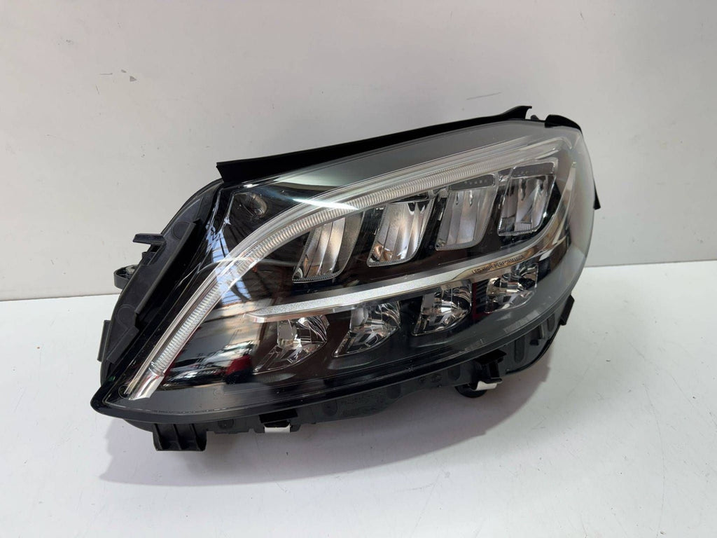 Frontscheinwerfer Mercedes-Benz W205 Q001ZGS001 1EX2207 Links Headlight SCH8586709105if