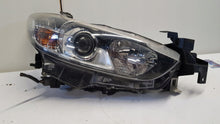 Laden Sie das Bild in den Galerie-Viewer, Frontscheinwerfer Mazda 6 Gj 435345 Ein Stück (Rechts oder Links) Headlight