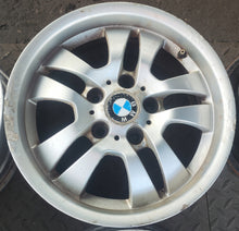 Laden Sie das Bild in den Galerie-Viewer, 1x Alufelge 16 Zoll 7.0" 5x120 34ET Glanz Silber 6765762 BMW E90 Rim Wheel FEL2262076333gf