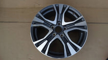 Laden Sie das Bild in den Galerie-Viewer, 1x Alufelge 17 Zoll PZ49M-X0670-Z Toyota Rav 4 Rim Wheel