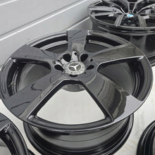 Laden Sie das Bild in den Galerie-Viewer, 4x Alufelge 18 Zoll 8.5" 5x112 48ET Glanz Schwarz A2124011402 Mercedes-Benz W212 FEL8032378297yq
