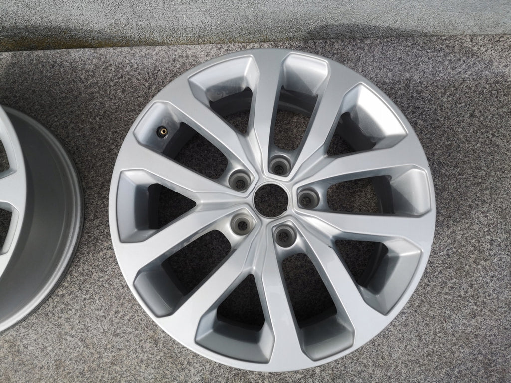 1x Alufelge 17 Zoll 7.0" 5x114.3 40ET 403008177R Renault Megane 1 Rim Wheel FEL4797981973fd