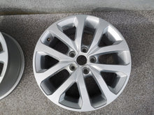 Laden Sie das Bild in den Galerie-Viewer, 1x Alufelge 17 Zoll 7.0" 5x114.3 40ET 403008177R Renault Megane 1 Rim Wheel FEL4797981973fd