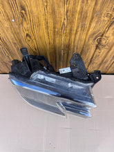 Laden Sie das Bild in den Galerie-Viewer, Frontscheinwerfer Ford Ranger N1WB-13W029-NB Rechts Scheinwerfer Headlight SCH1147338526sn