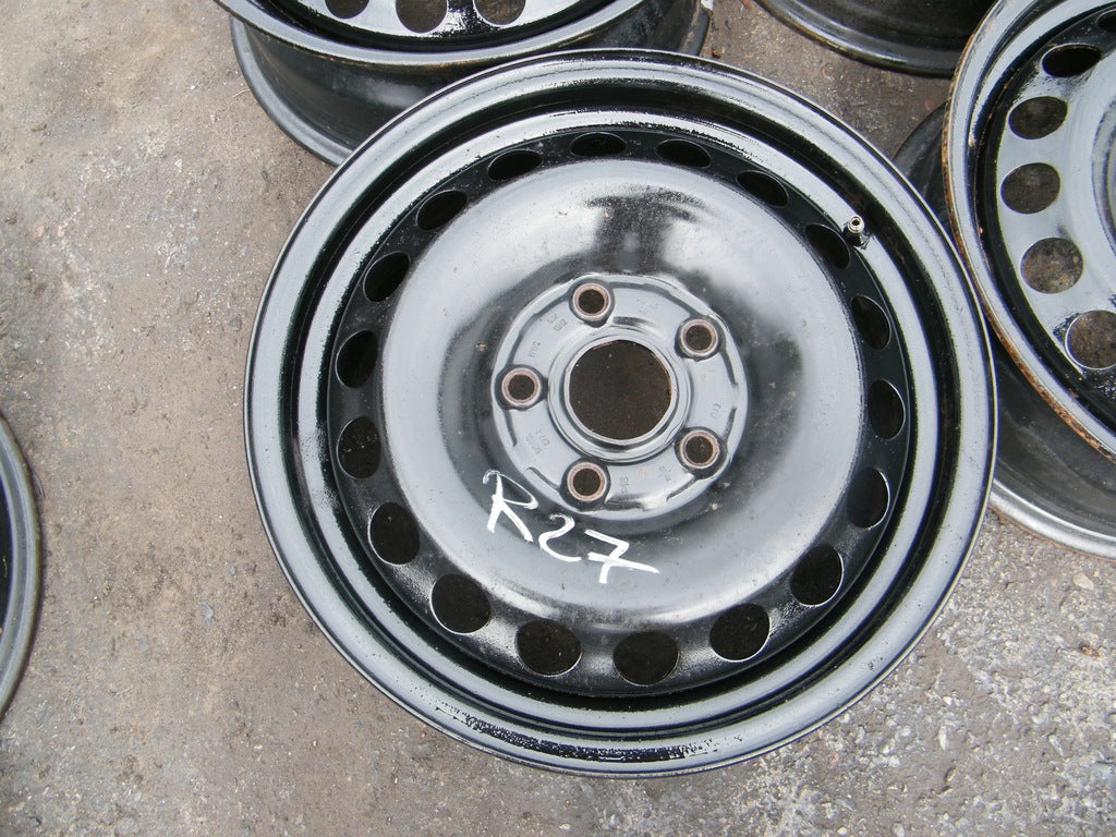 4x Alufelge 15 Zoll 6.0" 5x112 47ET Silber VW Caddy V Golf III Jetta VI Touran FEL9202054412rr