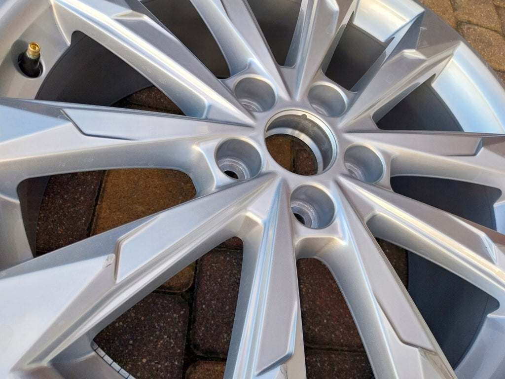 1x Alufelge 18 Zoll 7.0" 5x112 43ET 83A601025G Audi Q3 Rim Wheel FEL6339851054en