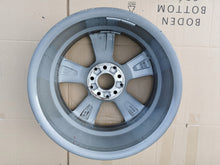 Laden Sie das Bild in den Galerie-Viewer, 1x Alufelge 17 Zoll 7.0" 5x112 48 5ET A2054010800 Mercedes-Benz W205 Rim Wheel FEL6504234933ia