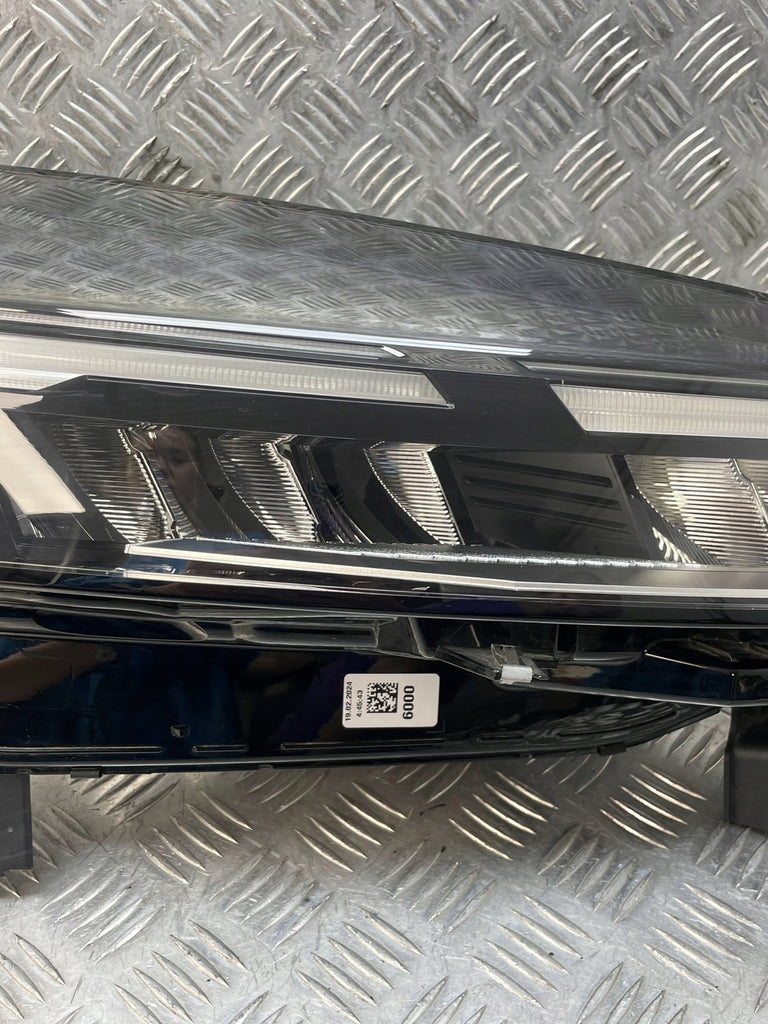 Frontscheinwerfer Renault Clio V 260103507R Rechts Scheinwerfer Headlight SCH6933766961cg