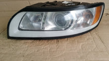 Load image into Gallery viewer, Frontscheinwerfer Volvo S40 II 31265694 Ein Stück (Rechts oder Links) Headlight SCH8929197472pq