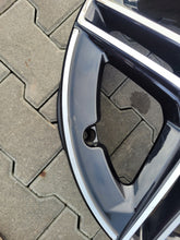 Laden Sie das Bild in den Galerie-Viewer, 1x Alufelge 18 Zoll 8.0" 5x112 44ET Glanz Schwarz A2134016300 Mercedes-Benz W213 FEL4488420475yk