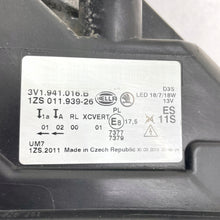 Laden Sie das Bild in den Galerie-Viewer, Frontscheinwerfer Skoda Superb III 3V1941016B Xenon Rechts Headlight