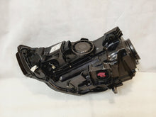Laden Sie das Bild in den Galerie-Viewer, Frontscheinwerfer Audi A3 8V0941031 Xenon Ein Stück (Rechts oder Links)