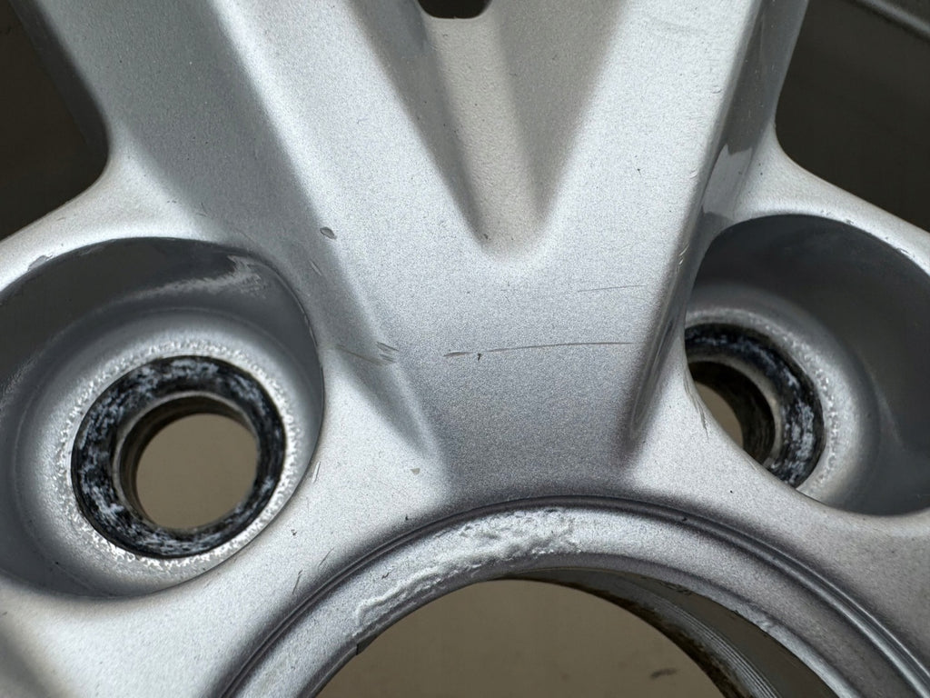 1x Alufelge 17 Zoll 7.0" 5x114.3 41ET Glanz Silber Mg Passat B8 Rim Wheel FEL9709629553te
