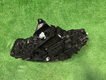 Laden Sie das Bild in den Galerie-Viewer, Frontscheinwerfer BMW 2 Active Tourer U06 5A42248 LED Rechts Headlight SCH4750515511ag
