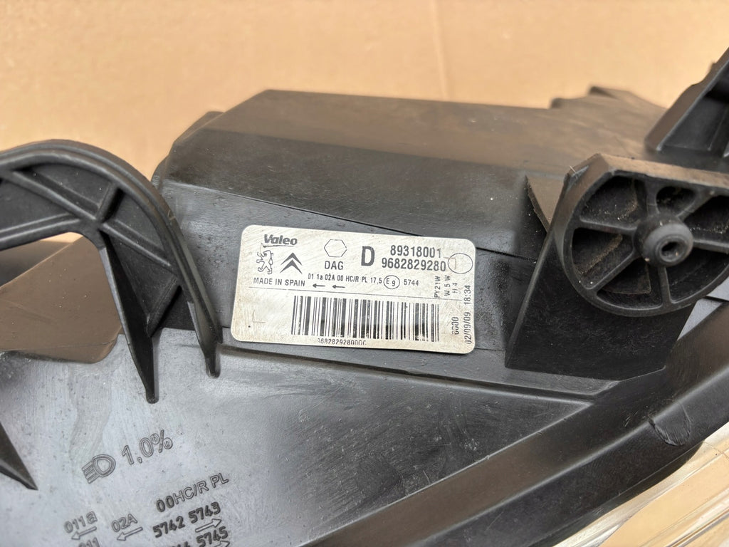 Frontscheinwerfer Peugeot Partner 9682829280 Rechts Scheinwerfer Headlight SCH3689084726wj