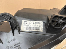 Laden Sie das Bild in den Galerie-Viewer, Frontscheinwerfer Peugeot Partner 9682829280 Rechts Scheinwerfer Headlight SCH3689084726wj