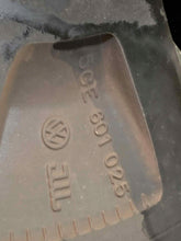 Load image into Gallery viewer, 1x Alufelge 16 Zoll 6.5" 5x112 5GE601025 VW Golf Rim Wheel FEL9847841327tx