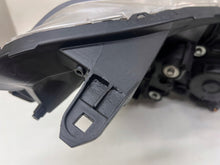 Laden Sie das Bild in den Galerie-Viewer, Frontscheinwerfer Peugeot 4007 P7139L P7140L Xenon Links Scheinwerfer Headlight SCH1382204835mi