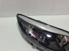 Laden Sie das Bild in den Galerie-Viewer, Frontscheinwerfer Renault Captur I 260105066 Rechts Scheinwerfer Headlight SCH3146185518mw