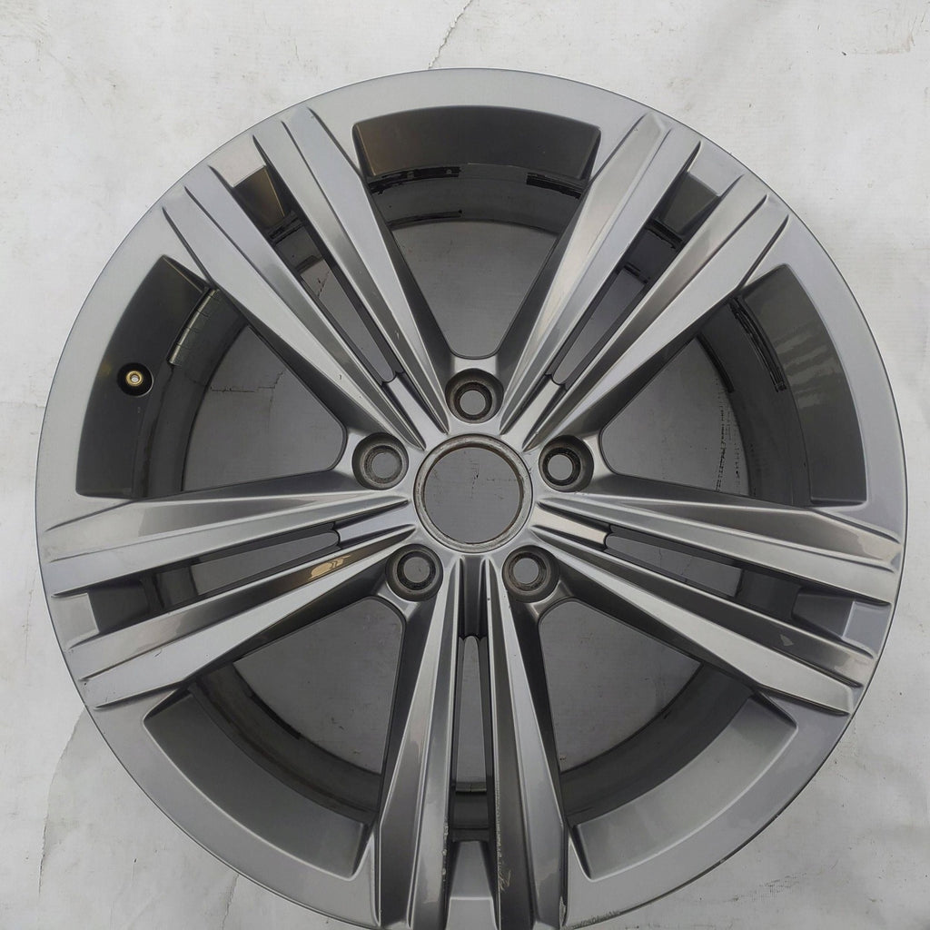 1x Alufelge 17 Zoll 7.0" 5x112 40ET Glanz Silber 3G0601025BF VW Passat B8 FEL9123915929au