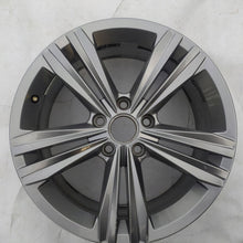 Load image into Gallery viewer, 1x Alufelge 17 Zoll 7.0" 5x112 40ET Glanz Silber 3G0601025BF VW Passat B8 FEL9123915929au