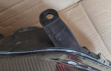 Laden Sie das Bild in den Galerie-Viewer, Frontscheinwerfer Opel Astra G 13117078 14025Z03 1EL00832908 Xenon Rechts SCH6125689473px