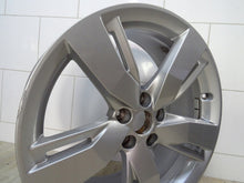 Load image into Gallery viewer, 1x Alufelge 19 Zoll 8.0&quot; 5x112 39ET Glanz Silber 80A601025D Audi Q5 Rim Wheel