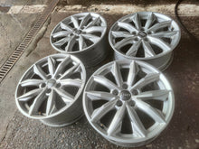 Laden Sie das Bild in den Galerie-Viewer, 4x Alufelge 17 Zoll 7.0" 5x112 34ET Glanz Silber 80A601025J Audi Rim Wheel FEL3828184443rx